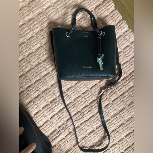 NWOT Calvin Klein Gabrianna Mini Bubble Lamb Bag in Black - Picture 9 of 11